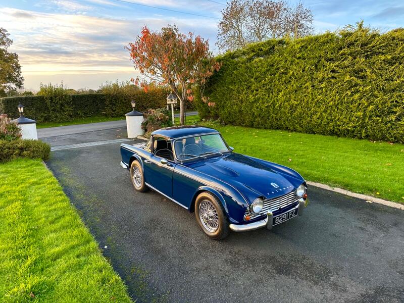 TRIUMPH TR4