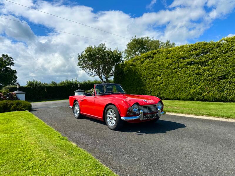 TRIUMPH TR4