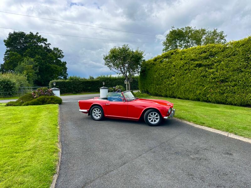 TRIUMPH TR4