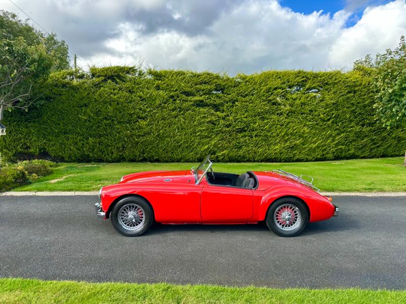 MG MGA