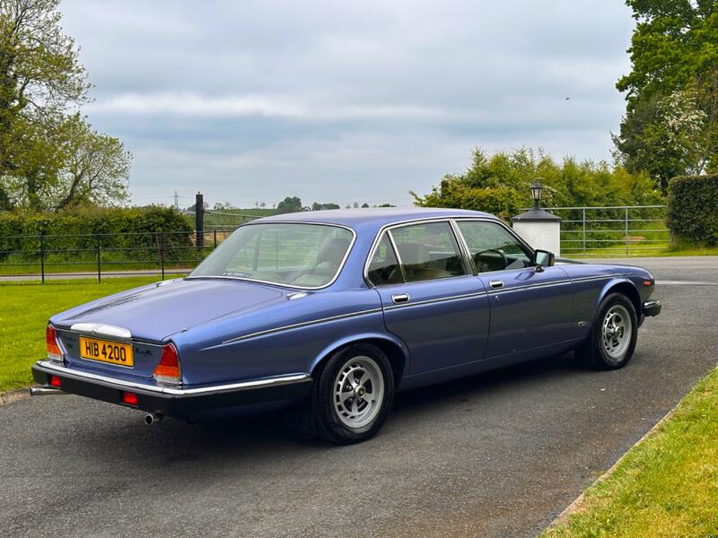 DAIMLER SOVEREIGN