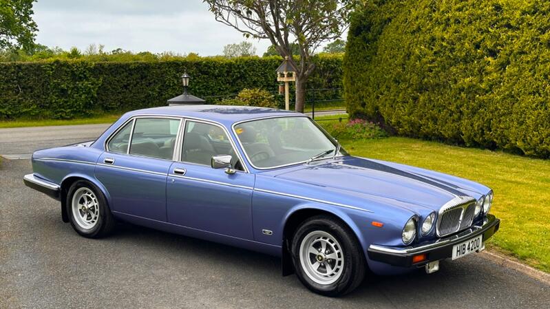 DAIMLER SOVEREIGN