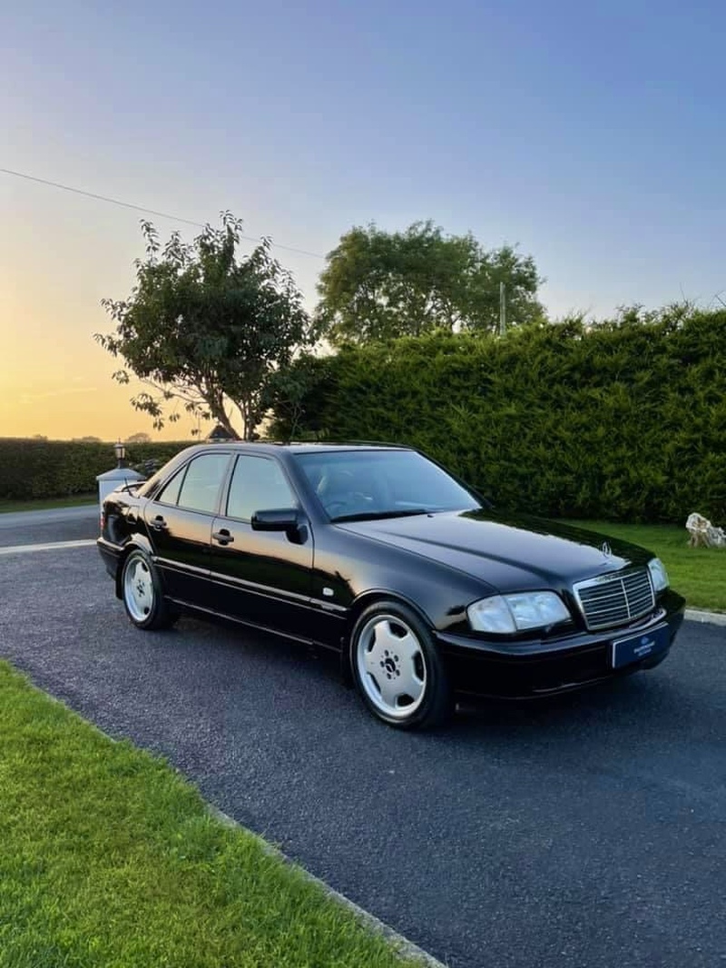 MERCEDES-BENZ C CLASS