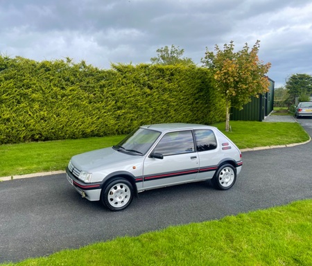 PEUGEOT 205 GTI