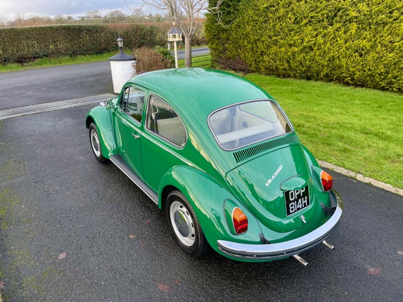 VOLKSWAGEN BEETLE