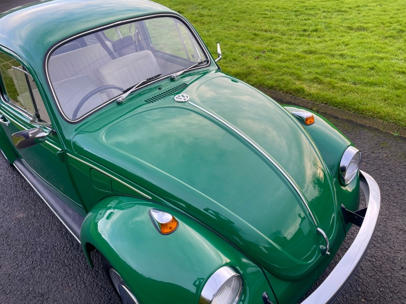 VOLKSWAGEN BEETLE