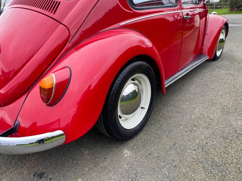 VOLKSWAGEN BEETLE