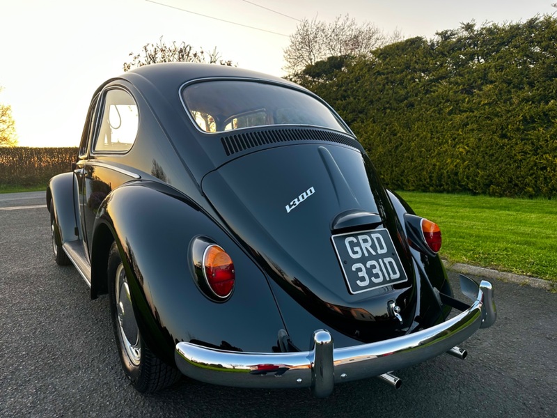 VOLKSWAGEN BEETLE